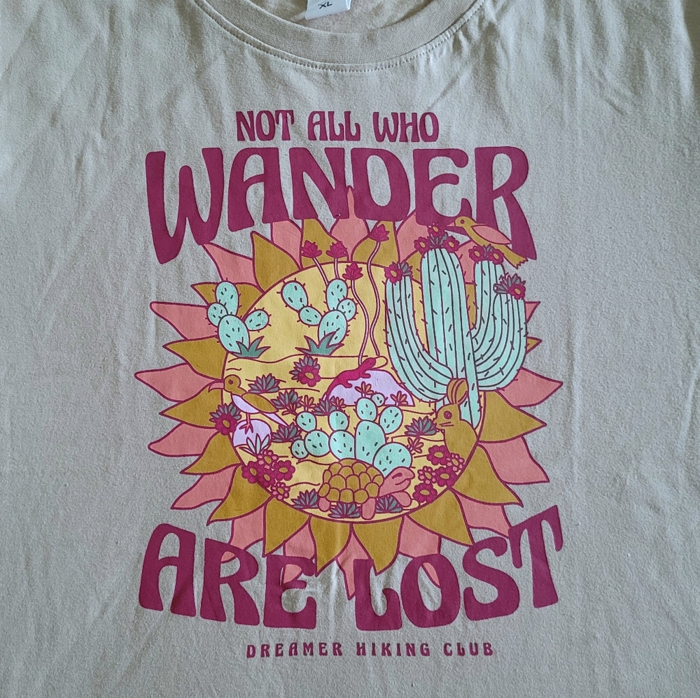 Vibe N' "Not All Who Wander Are Lost" Graphic Tee - NWT - Picture 3 of 15
